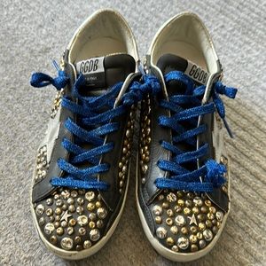Rare Limited edition Golden Goose luxury metallic studded sneakers 😍